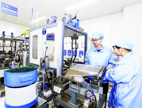 1557888447602709.png 智造4.png