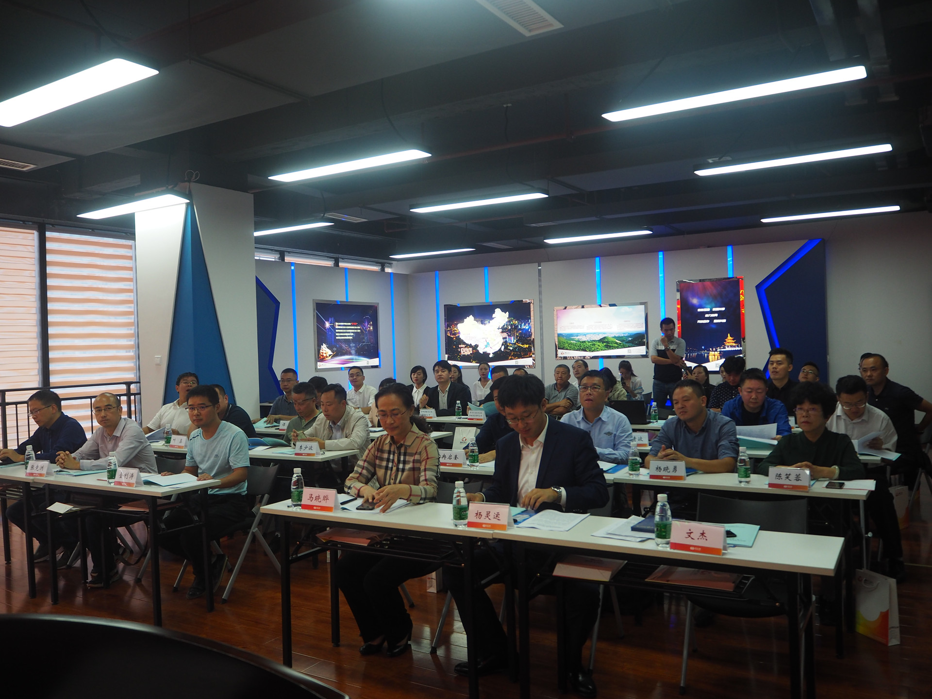 1570688633659756.jpg 微信图片_20191010142225_1920.jpg